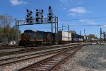 CSX 3297 brings Q015 under the signals as it rolls in to Dolton